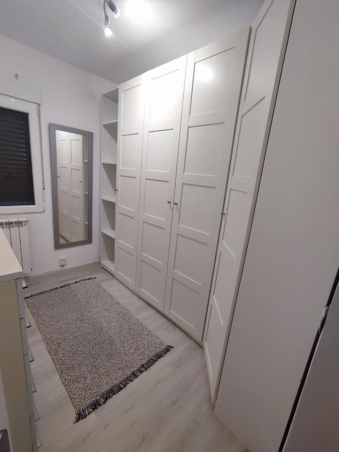 Beach Accommodation Apartment Сан Себастиан Екстериор снимка