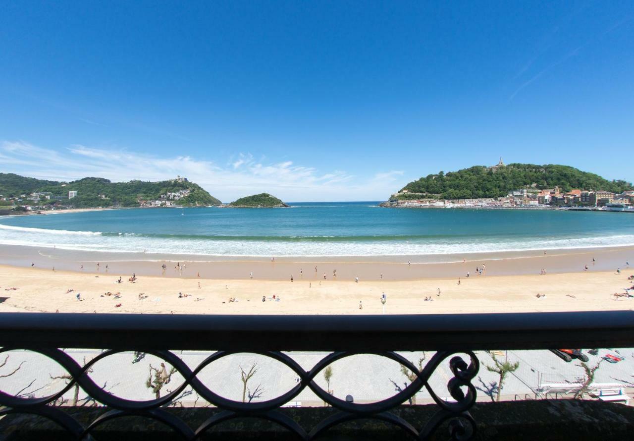 Beach Accommodation Apartment Сан Себастиан Екстериор снимка